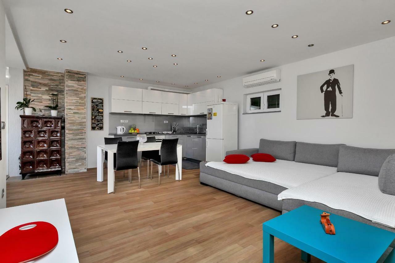 Apartments Buljan Makarska Extérieur photo